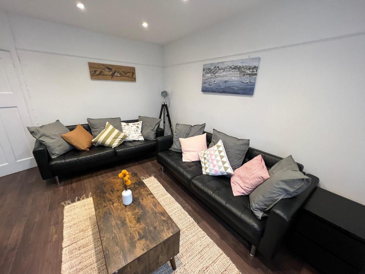 Sakura,Sleeps 8 Netflix Villa Oxford Luaran gambar