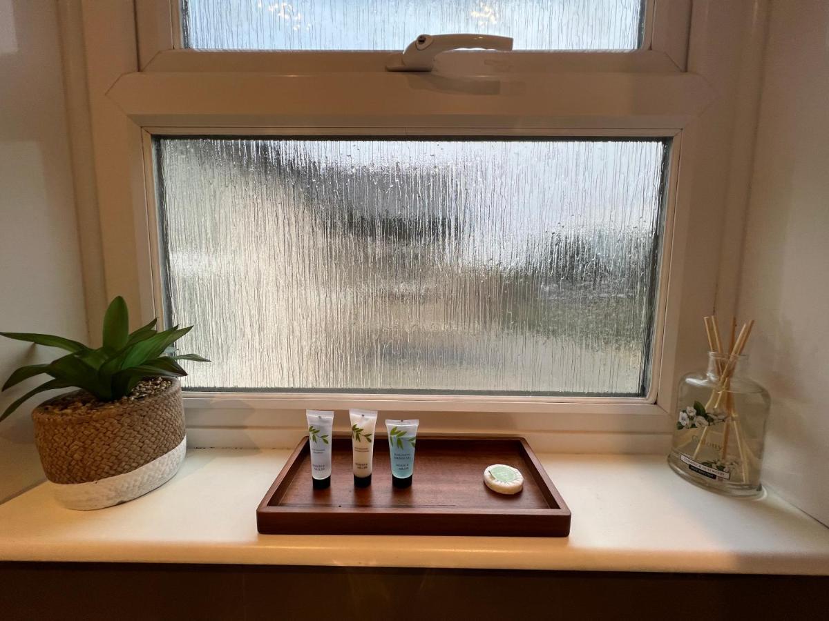 Sakura,Sleeps 8 Netflix Villa Oxford Luaran gambar
