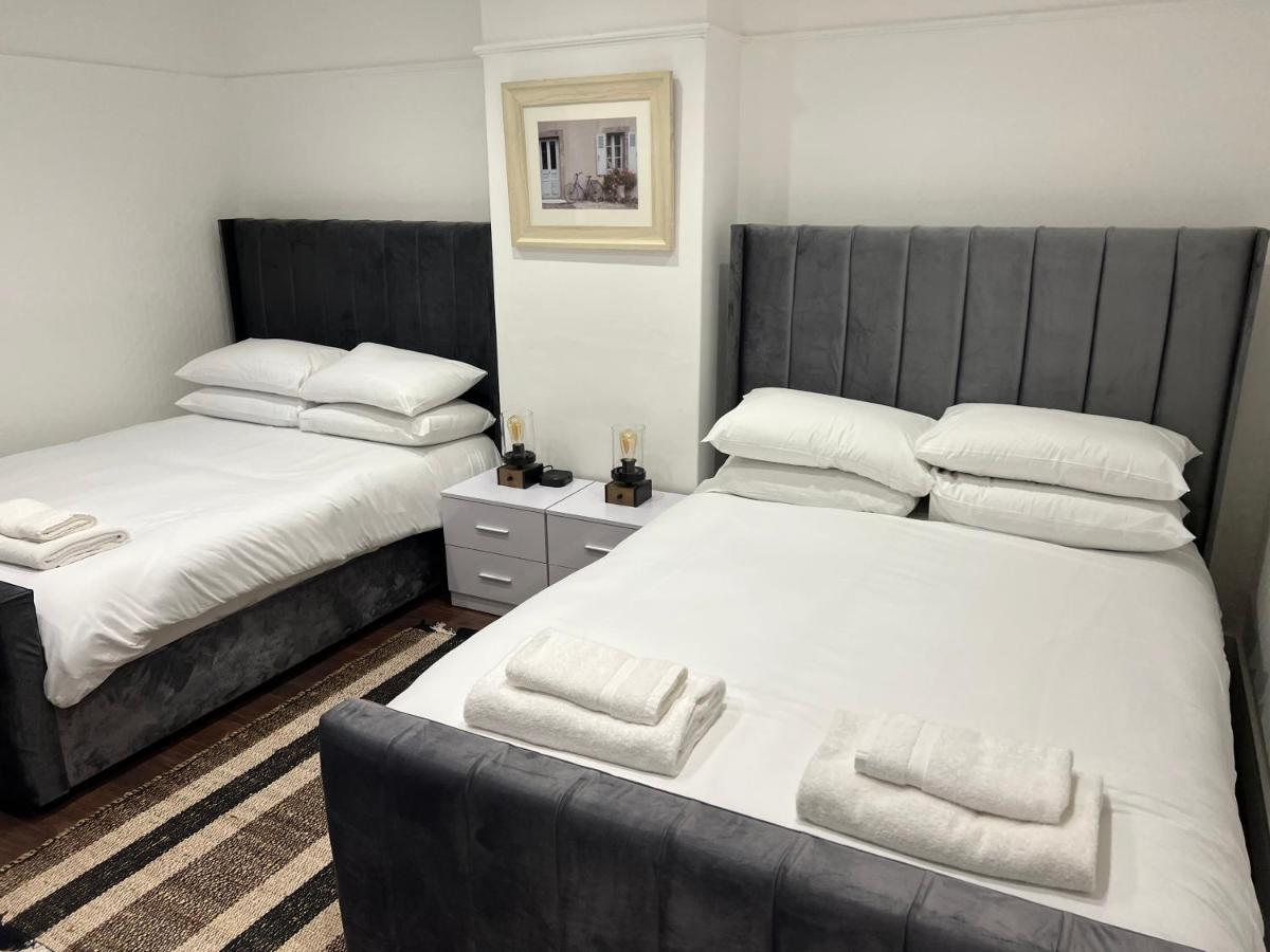 Sakura,Sleeps 8 Netflix Villa Oxford Luaran gambar